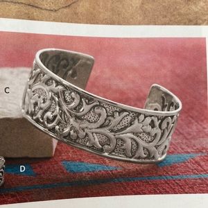 Silpada Ahead of the curve cuff